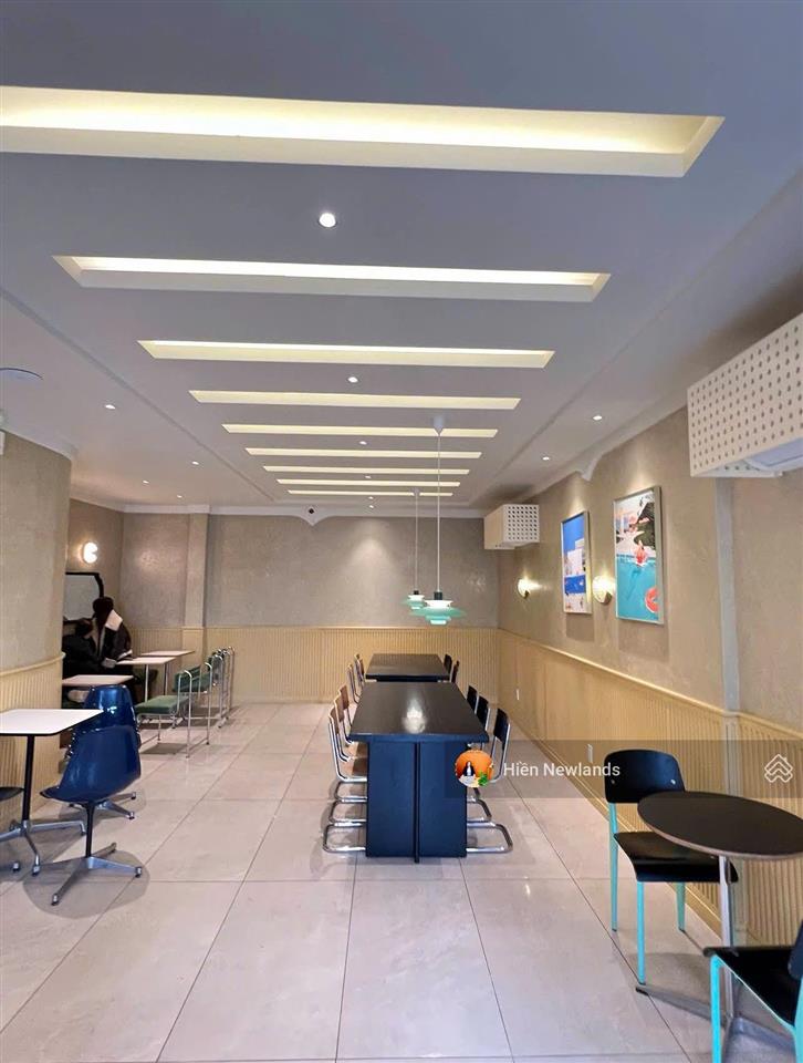 Cho thuê nhà mặt tiền kinh doanh đường trần phú gần chợ hàn (10x20) 200m đất  400m2 sàn vị trí đẹp