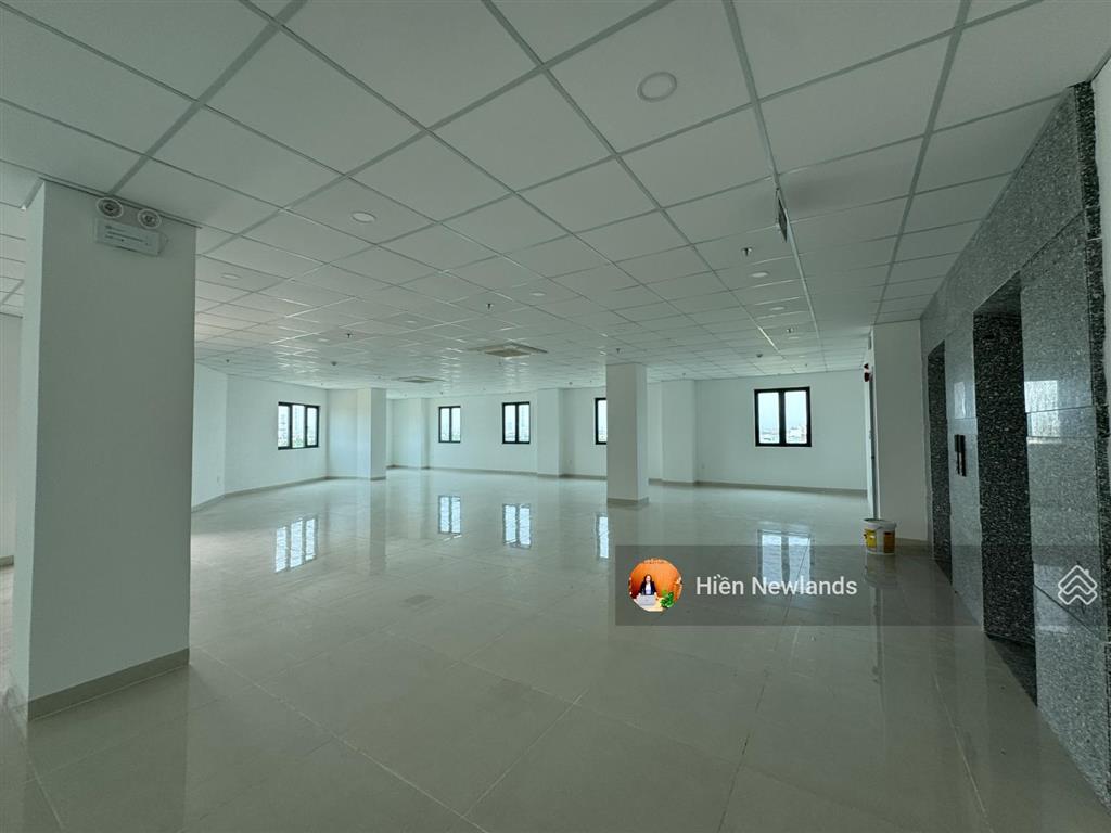 Cho thuê tòa vp hầm + 7 tầng rộng 2.066m2  góc 2 mặt tiền đường 10,5m khu hòa xuân ngũ hành sơn