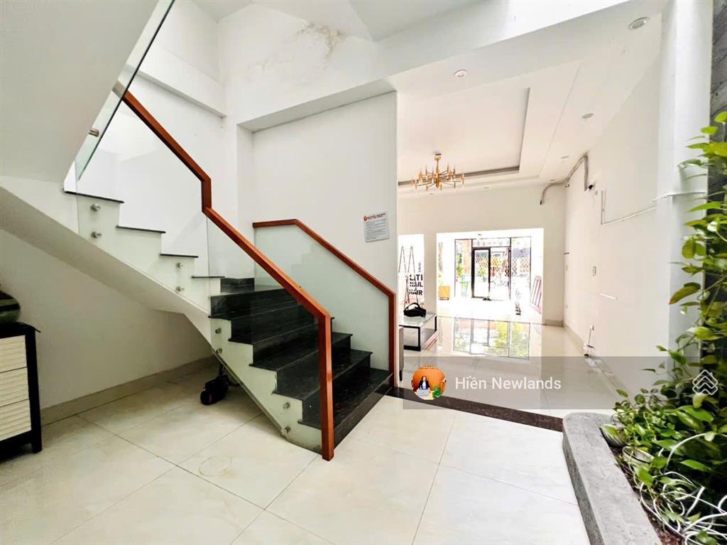 Bán nhà 3 tầng mặt tiền đường ngô thì sĩ dòng tiền 60tr/th vị trí đẹp sát lê quang đạo khu mỹ an