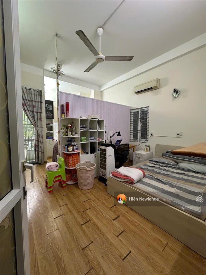 Bán 200m đất + 2 nhà 3 tầng mặt tiền đường nguyễn sáng sát nguyễn huy chương gần biển ngang 10m