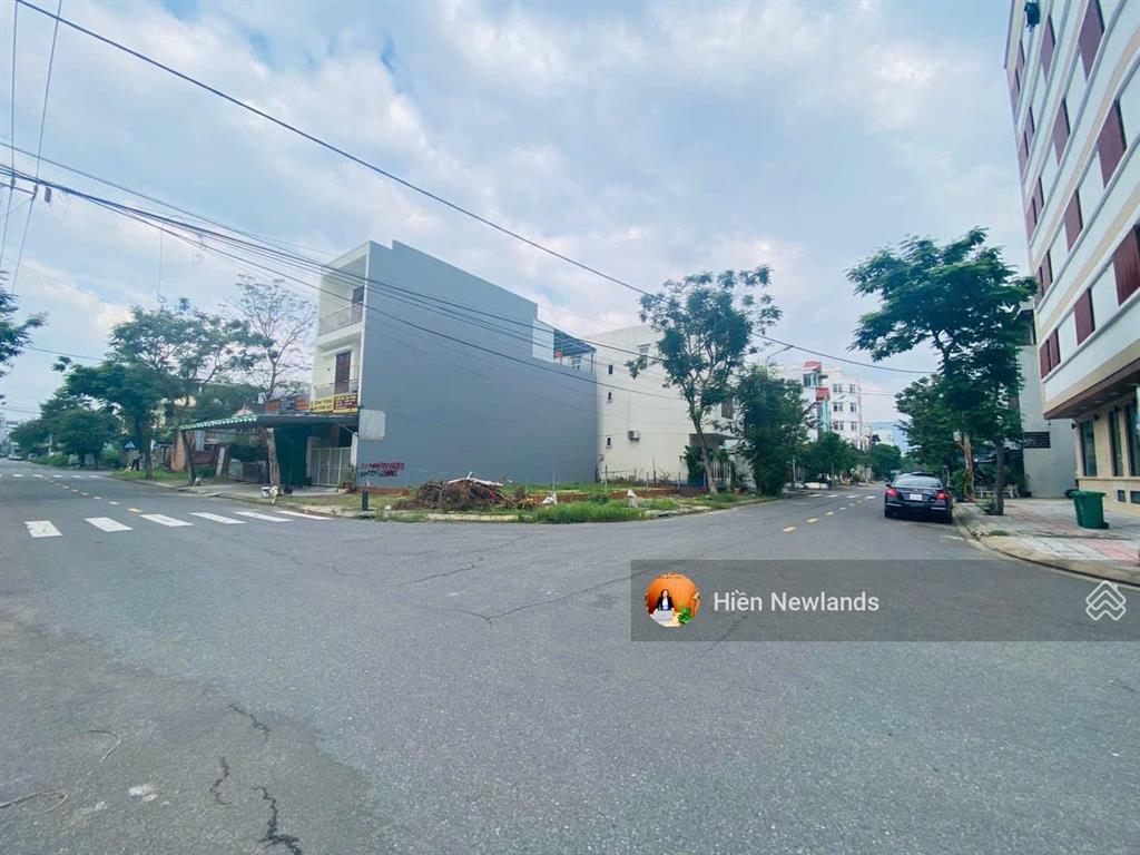 Bán lô góc 2 mặt tiền đường phạm vấn  nguyễn đức an 185m đất ngang 10m gần biển giá 35 tỷ có tl