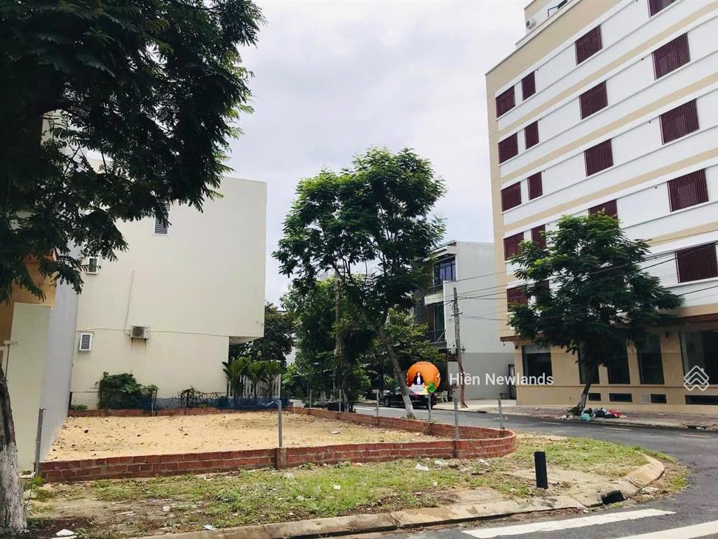 Bán lô góc 2 mặt tiền đường phạm vấn  nguyễn đức an 185m đất ngang 10m gần biển giá 35 tỷ có tl