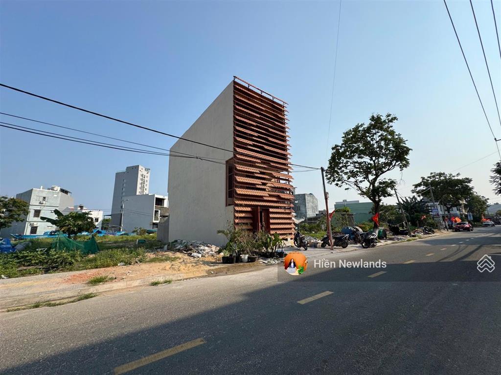 Bán đất mặt tiền đường phan bá phiến vị trí cách biển chỉ 100m giá rẻ chỉ 11,5 tỷ /90m2