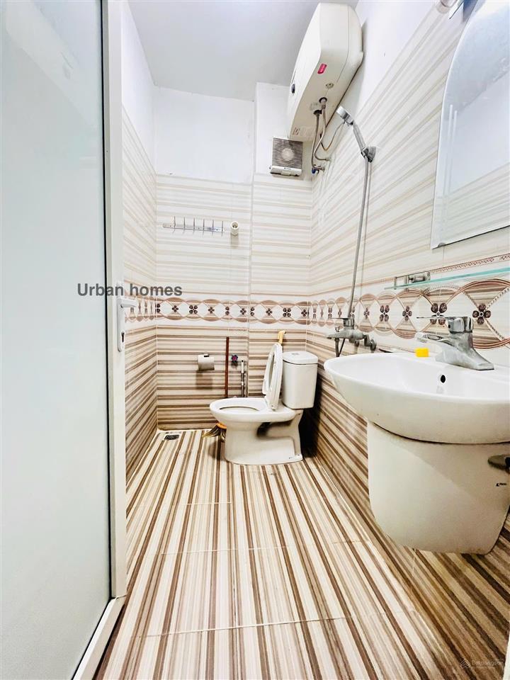Cho thuê nhà nguyên căn ngõ 267 tân mai, hoàng mai, diện tích 30m2x6 tầng, ngõ ô tô