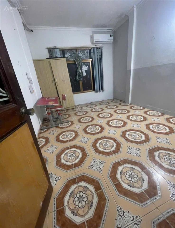 Cho thuê nhà nguyên căn tân mai hoàng mai giá chỉ 8 triệu/tháng, 40m2, 4pn
