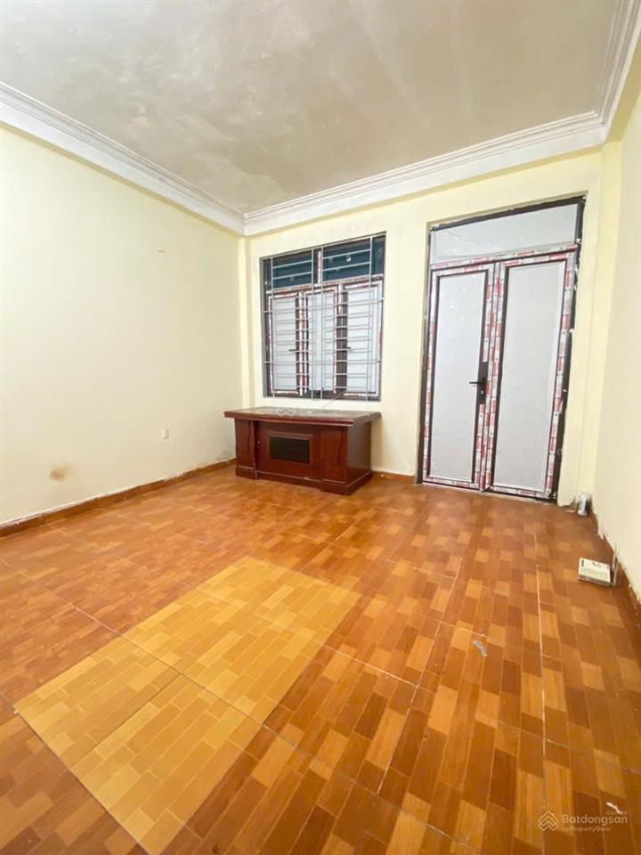 Cho thuê nhà hoàng văn thái  thanh xuân chỉ 9,5 triệu/tháng, 45m2, ô tô vào, 4 ngủ