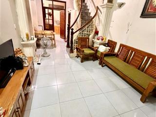 Cho thuê nhà hồng mai, 50m2, 4 tầng, 4 phòng, ở gia đình hoặc nhóm đều được, chỉ 11.5 triệu/tháng