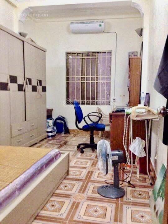 Cho thuê nhà tân mai, 8tr/tháng, 30m2, 4 tầng, nội thất cơ bản,  0979 294 ***