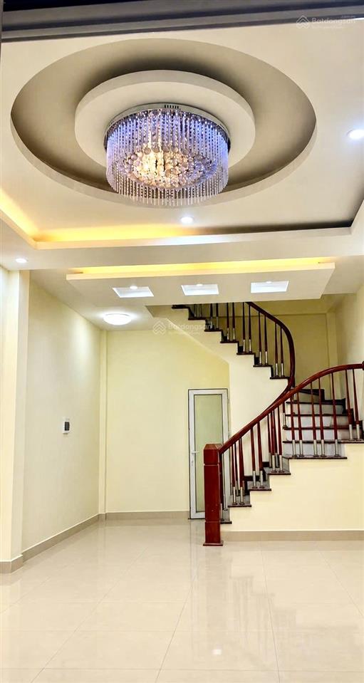 Cho thuê nhà nguyên căn tân mai, 35m x 5 tầng, 3pn khép kín, full nội thất chỉ 10,5 tr/tháng