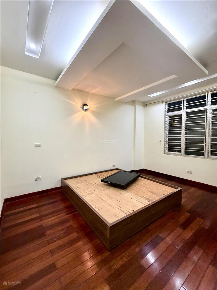 Cho thuê nhà nguyên căn tân mai, 35m x 5 tầng, 3pn khép kín, full nội thất chỉ 10,5 tr/tháng