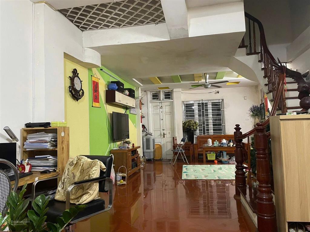 Cho thuê nhà nguyên căn giải phóng  hoàng mai | ô tô đỗ cửa | 4pn | 13 triệu/tháng
