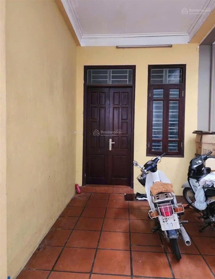 Cho thuê nhà nguyên căn nguyễn chính, 35m2, 2 ngủ, gần ô tô, giá 8 triệu
