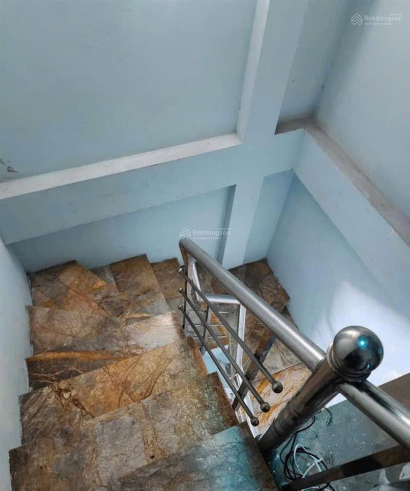 Cho thuê nhà nguyên căn nguyễn chính, 35m2, 2 ngủ, gần ô tô, giá 8 triệu