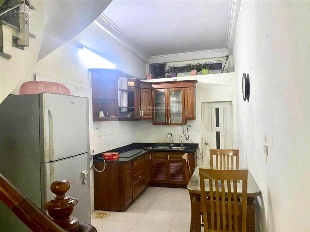 Cho thuê nhà lĩnh nam 50m x 4 tầng 4pn 7 triệu