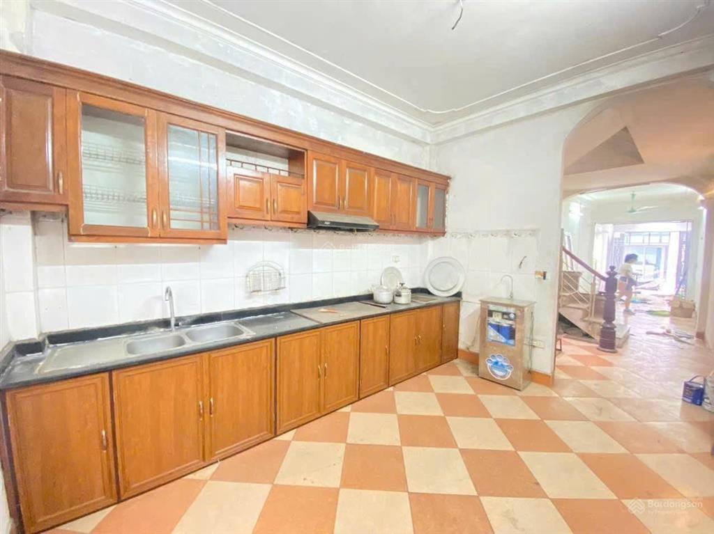 Cho thuê nhà mặt ngõ kinh doanh lĩnh nam, 60m x 4 tầng, 12 triệu