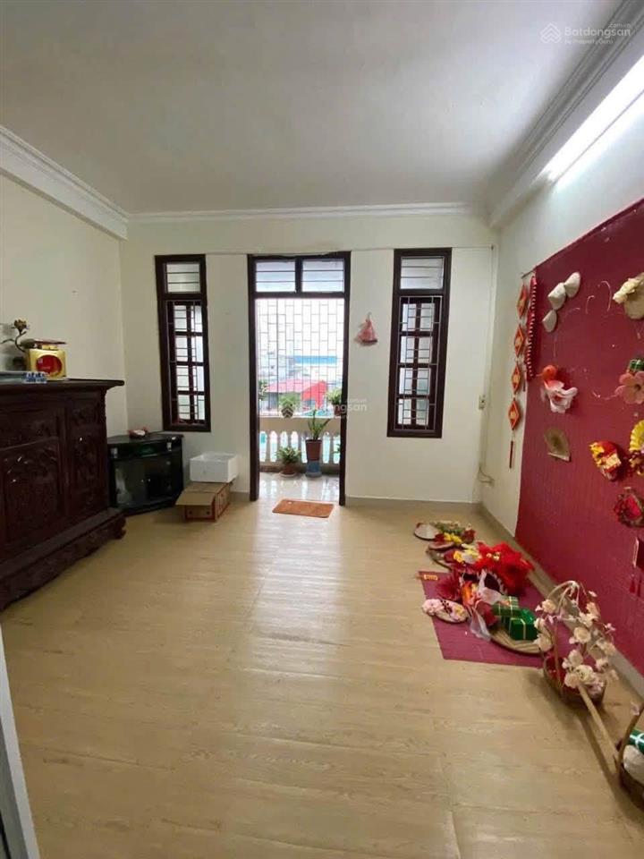Cho thuê nguyên căn 113 nguyễn chính  tân mai, 30m2, 2 ngủ, nội thất cơ bản, giá 9 triệu