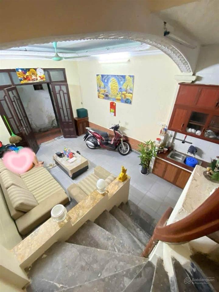 Cho thuê nguyên căn 113 nguyễn chính  tân mai, 30m2, 2 ngủ, nội thất cơ bản, giá 9 triệu