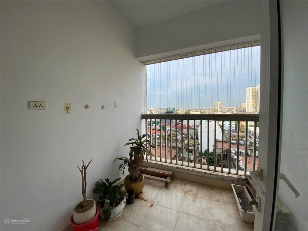 Cho thuê chung cư 25 lạc trung, tầng cao, 124m2, 3 pn, 2 wc, giá 17 triệu/tháng