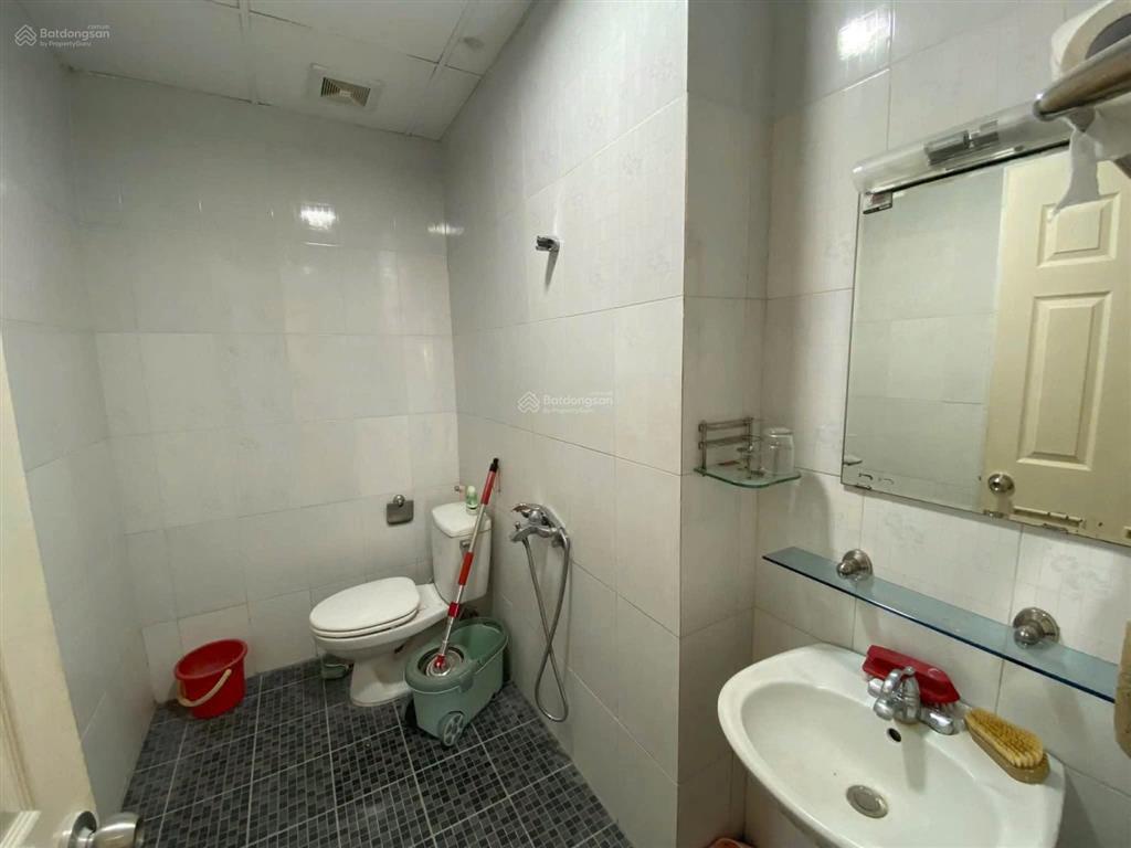 Cho thuê chung cư 25 lạc trung, tầng cao, 124m2, 3 pn, 2 wc, giá 17 triệu/tháng