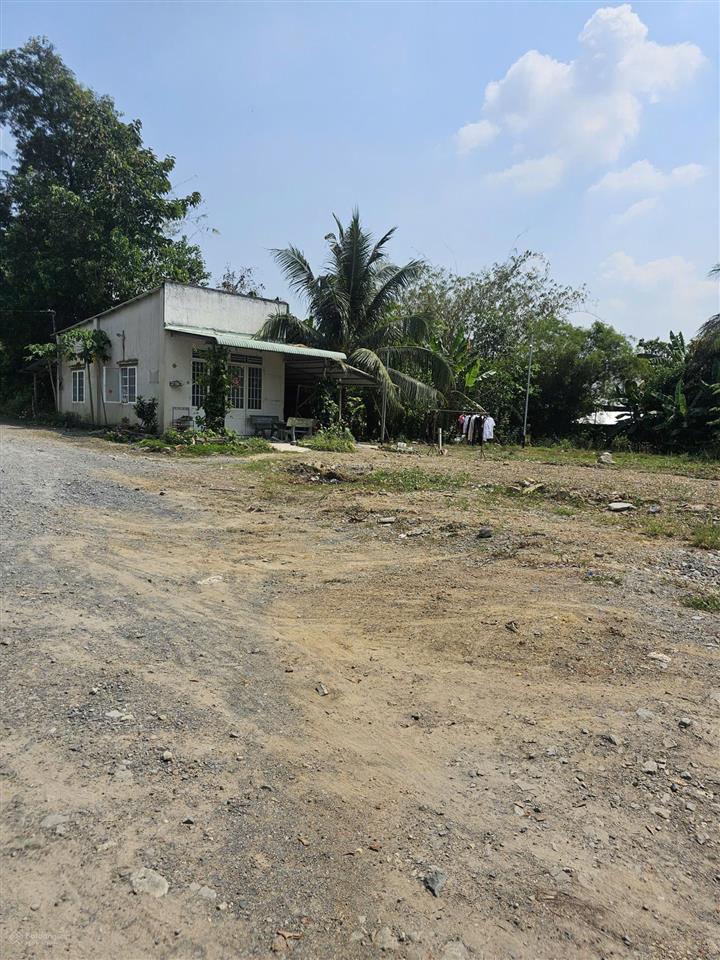 Siêu phẩm mặt tiền sông vàm cỏ đông, 600m2 chỉ 1,4ty, mặt tiền sông rộng 15m