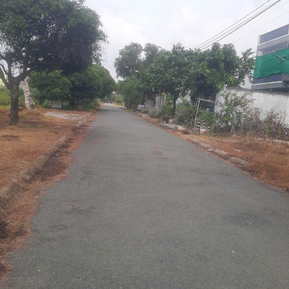 Bán đất dự án đại học bách khoa, đường đỗ xuân hợp, q9 diện tích 182m