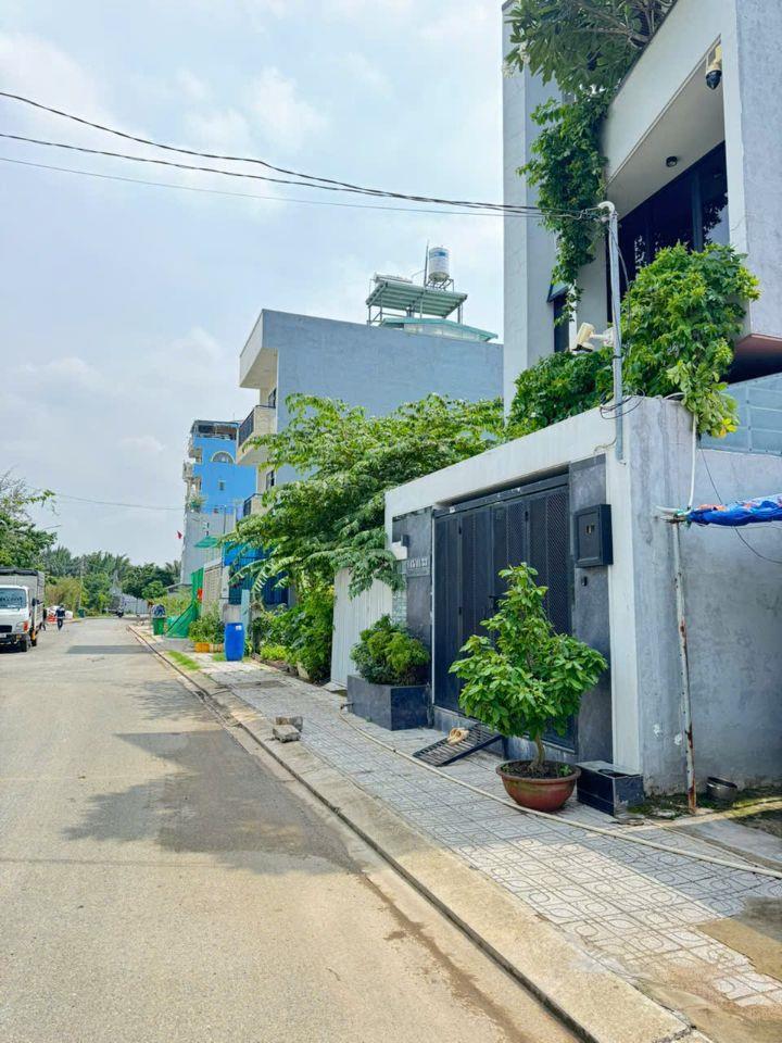 Bán đất nền dự án Vạn Phát Đạt mặt tiền đường Bưng Ông Thoàn, P. Long Trường, Q9