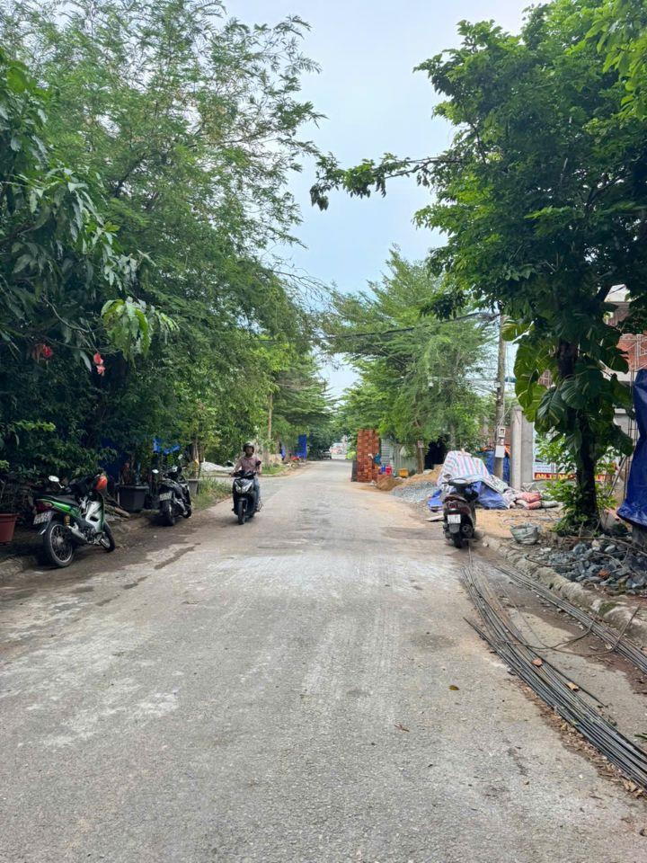 Bán gấp đất nền KDC Dự Án Đông Dương, đường Bưng Ông Thoàn, Quận 9