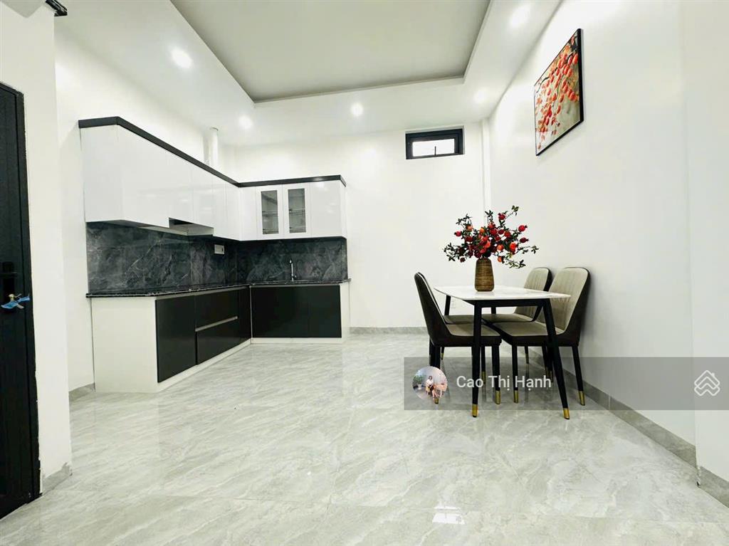 Nhà 3 tầng xây mới tại nguyễn lương bằng  ngay chợ gò công