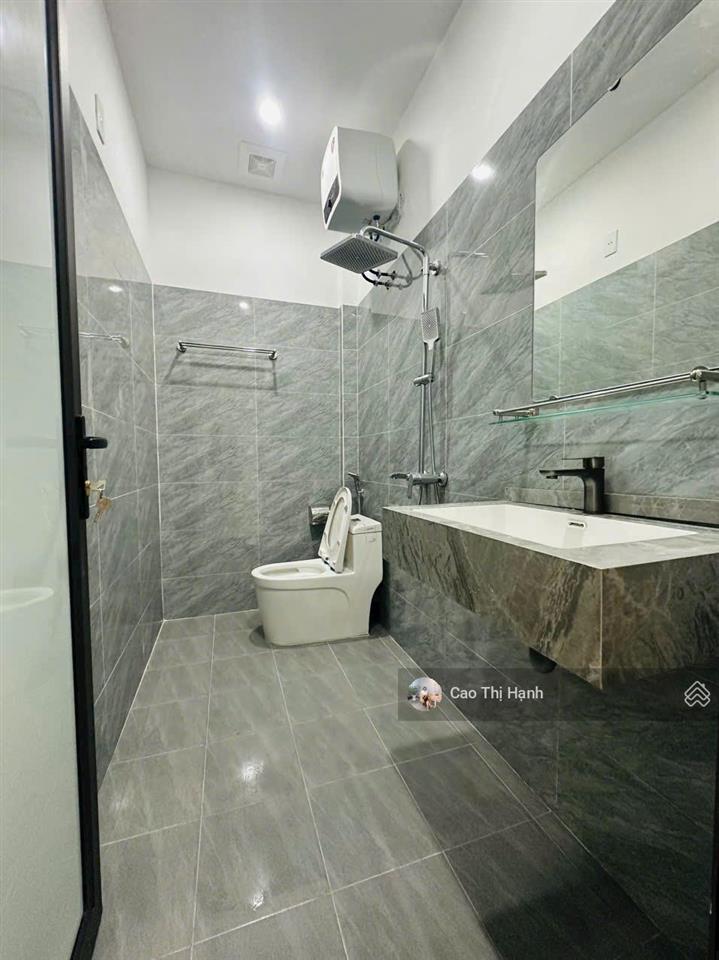 Nhà 3 tầng xây mới tại nguyễn lương bằng  ngay chợ gò công