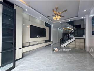 64m2 nhà xây mới độc lập 3,5 tầng ngay ngã 6 quán trữ  ngõ gần 4m