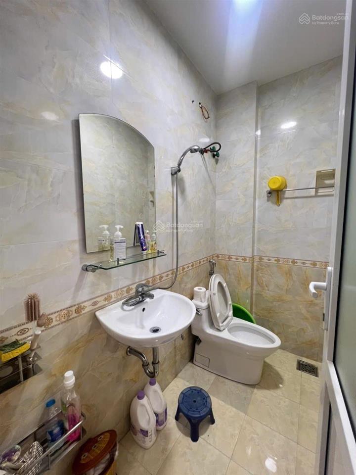 Nhà mặt đường trần thành ngọ  4 tầng  vị trí đẹp