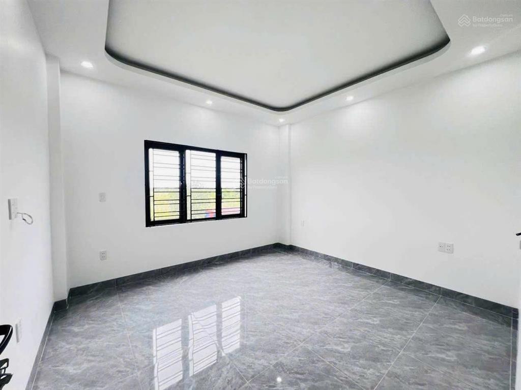 Nhà xây mới 3 tầng ngõ 284 đồng hoà  47m2  giá hơn 2 tỷ