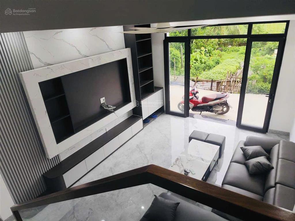 Nhà xây mới 3 tầng ngõ 284 đồng hoà  47m2  giá hơn 2 tỷ