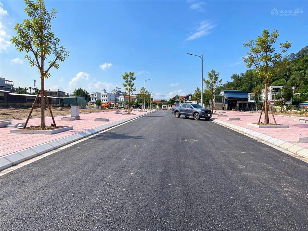 90m2 đất đấu giá ngõ 402 trần nhân tông  ngang 5m  đường 13m