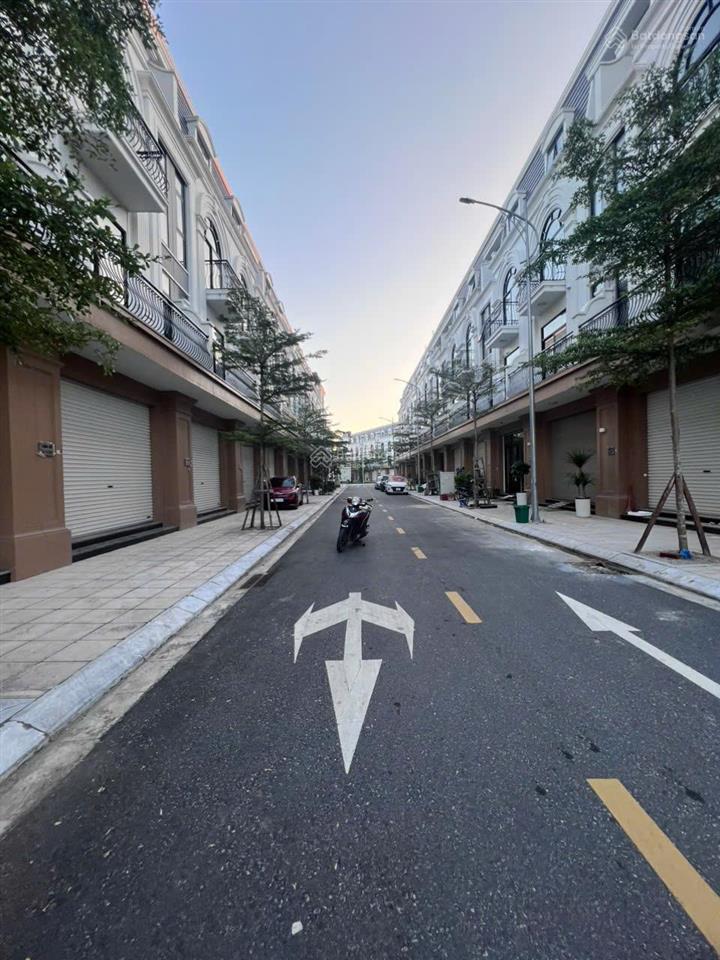 Chuyển nhượng nhà ở dự án thương mại star central hải phòng  70m2  ngang 5m