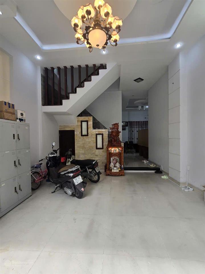 Bán nhà đẹp, đủ tiện nghi, cách mặt tiền đường trường sa, phường 17, quận bình thạnh chỉ 10 m.