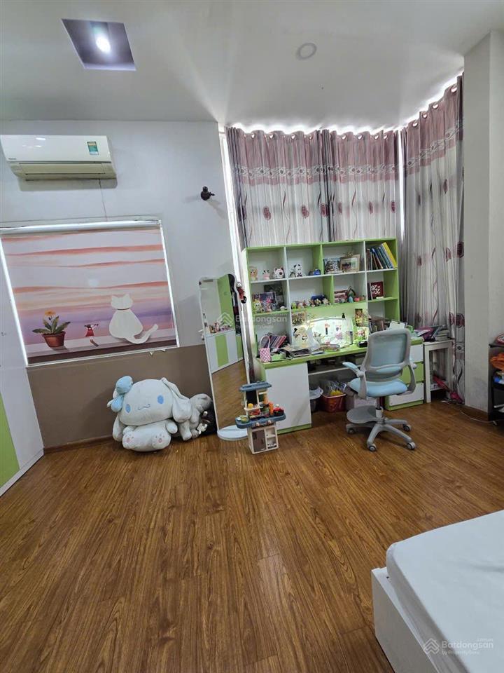 Bán nhà đẹp, đủ tiện nghi, cách mặt tiền đường trường sa, phường 17, quận bình thạnh chỉ 10 m.