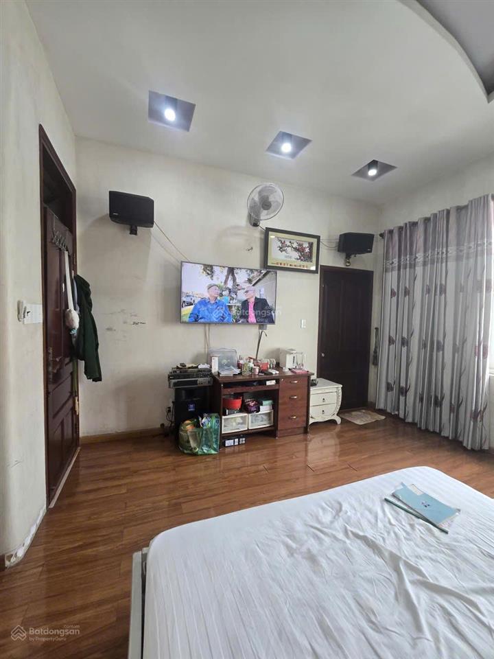 Bán nhà đẹp, đủ tiện nghi, cách mặt tiền đường trường sa, phường 17, quận bình thạnh chỉ 10 m.