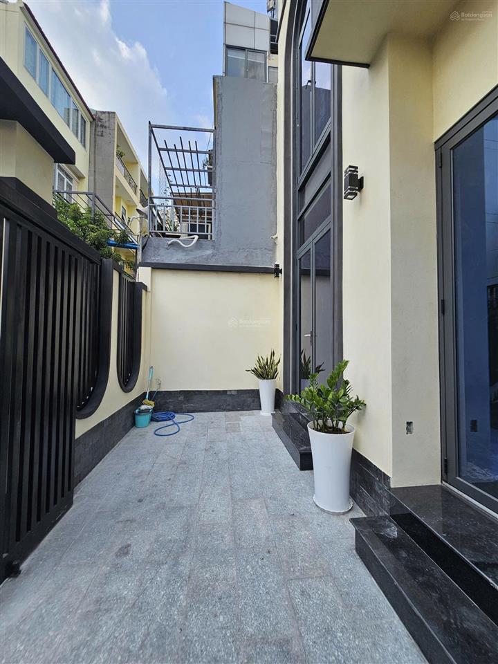 Chính chủ bán villas thảo điền quận 2  dt 7 x 14.