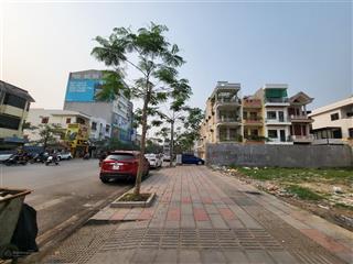 Cho thuê nhà lô góc 2 mặt tiền phố hồ sen, hiện trạng mới, vỉa hè để xe rộng rãi