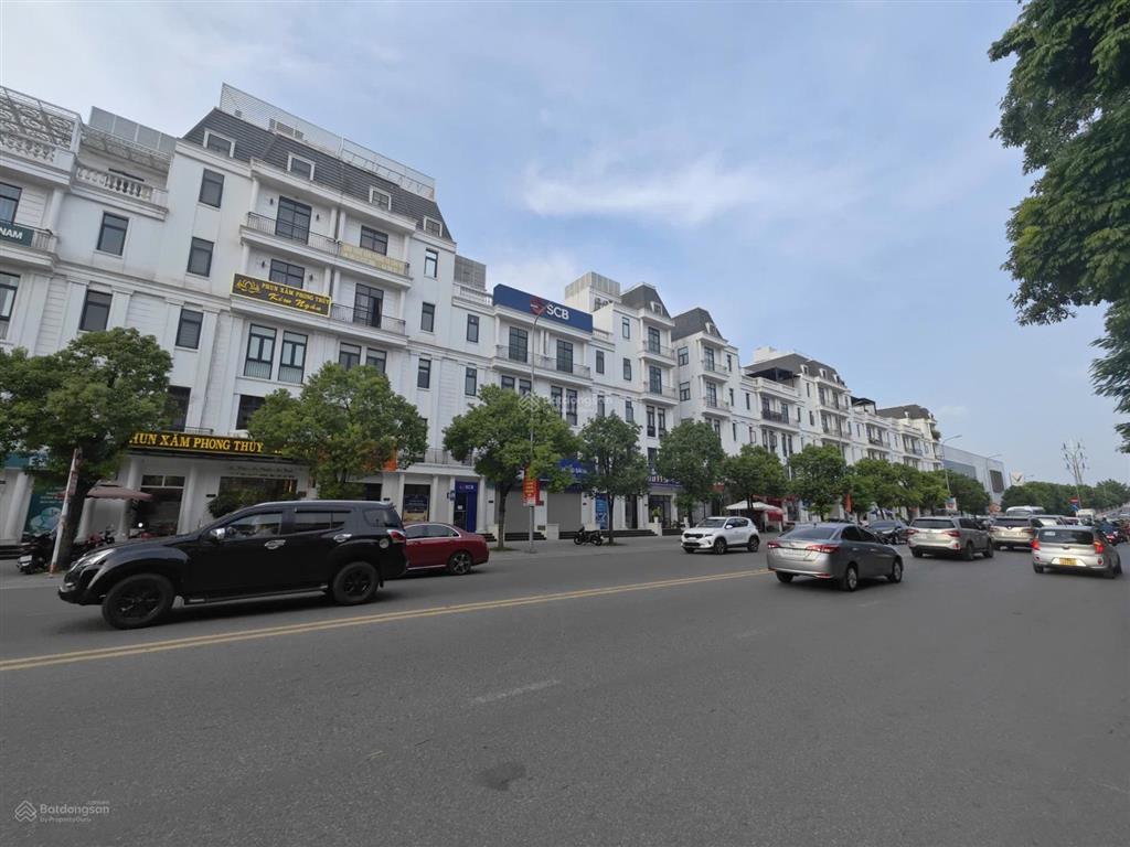 Cần tiền chủ nhà bán gấp căn shophouse mặt đường bạch đằng, đang cho thuê 65 triệu/tháng