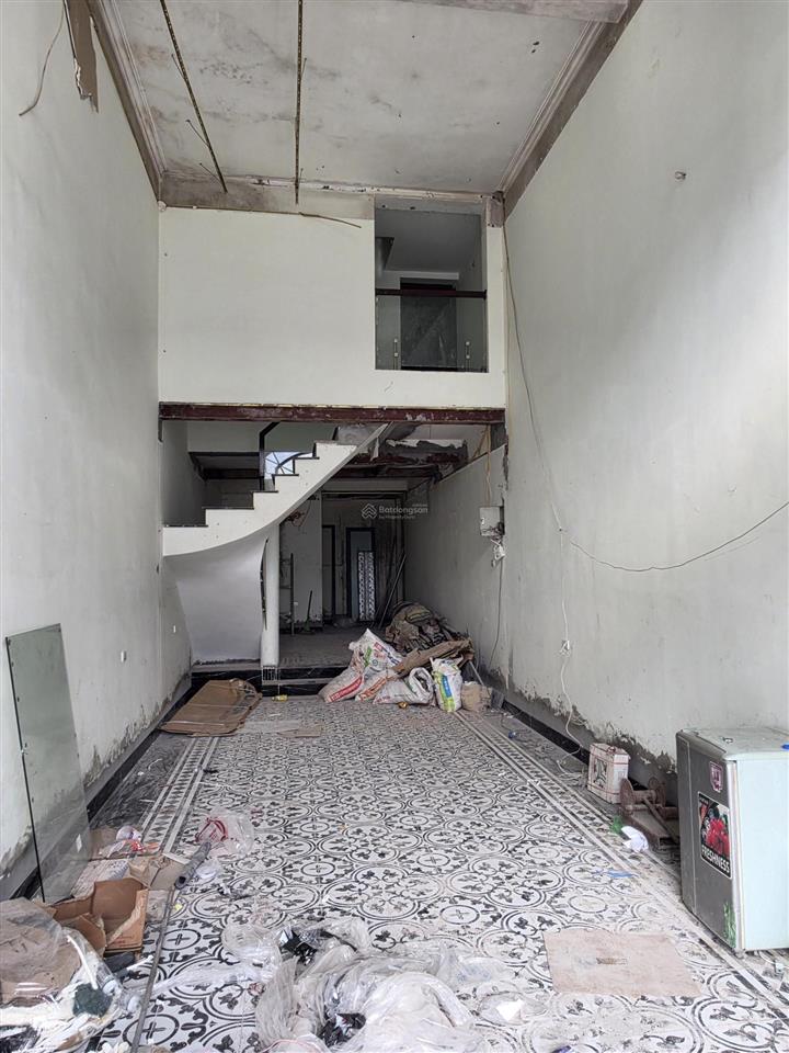 Cho thuê nhà 5 tầng mặt phố hồng tiến 60m.  chính chủ 0365 636 ***