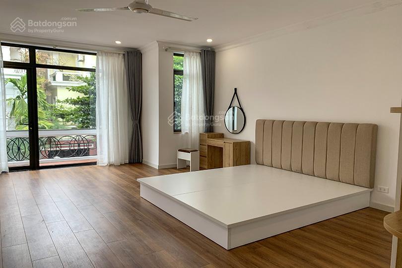 Cho thuê bt ciputra, 180m2, 4 phòng ngủ, đầy đủ nội thất, gần trường quốc tế