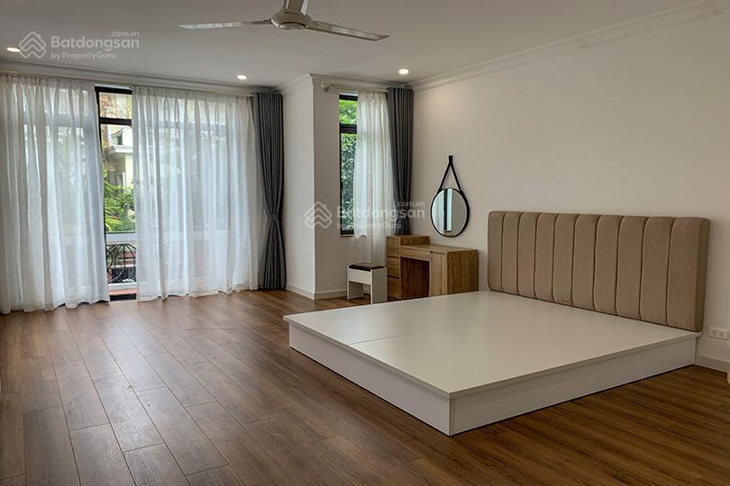 Cho thuê bt ciputra, 180m2, 4 phòng ngủ, đầy đủ nội thất, gần trường quốc tế