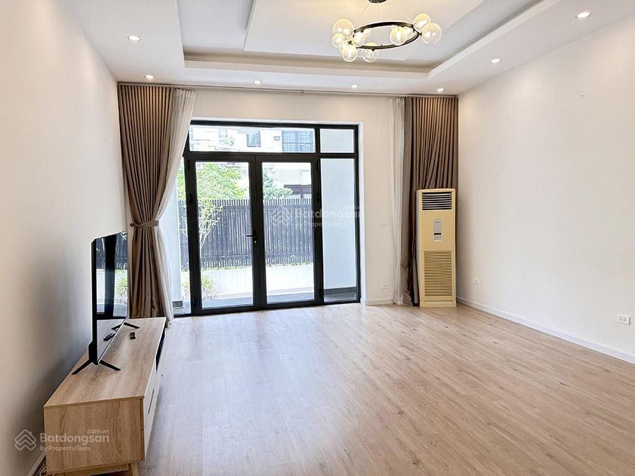 Cho thuê gấp bt 180m2, 5pn, 4wc tại ciputra, 82 triệu