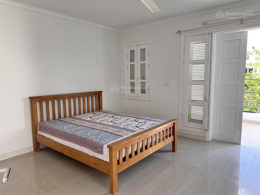 Cho thuê bt 5pn, 4wc, 66 triệu, 180m2 tại ciputra, hà nội