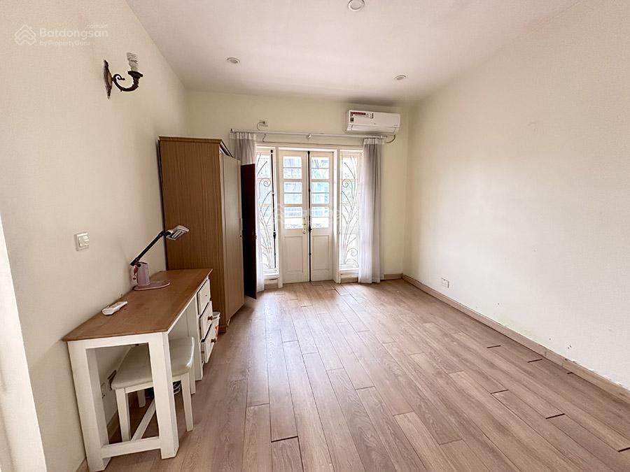 Cho thuê bt 6pn, 4wc, 198m2 tại khu đô thị nam thăng long  ciputra, giá tốt