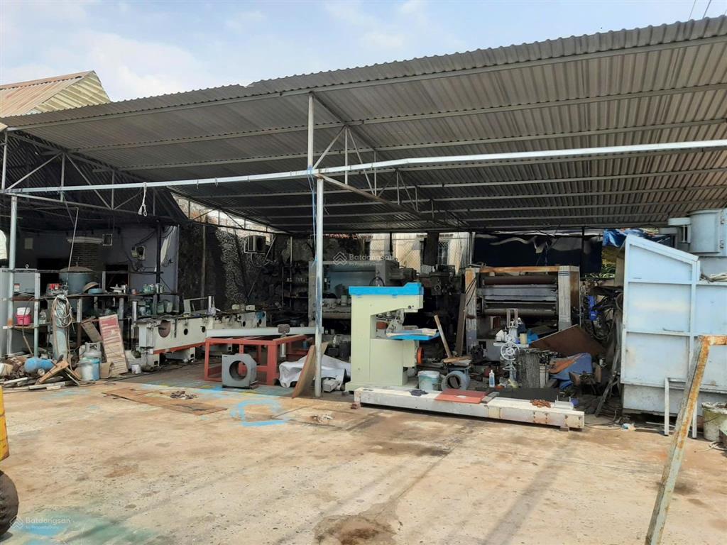 Dt 1905m2, ngang 20m 18 triệu/m2 đang cho thuê 50 triệu/tháng đang là xưởng sản xuất đồ gỗ