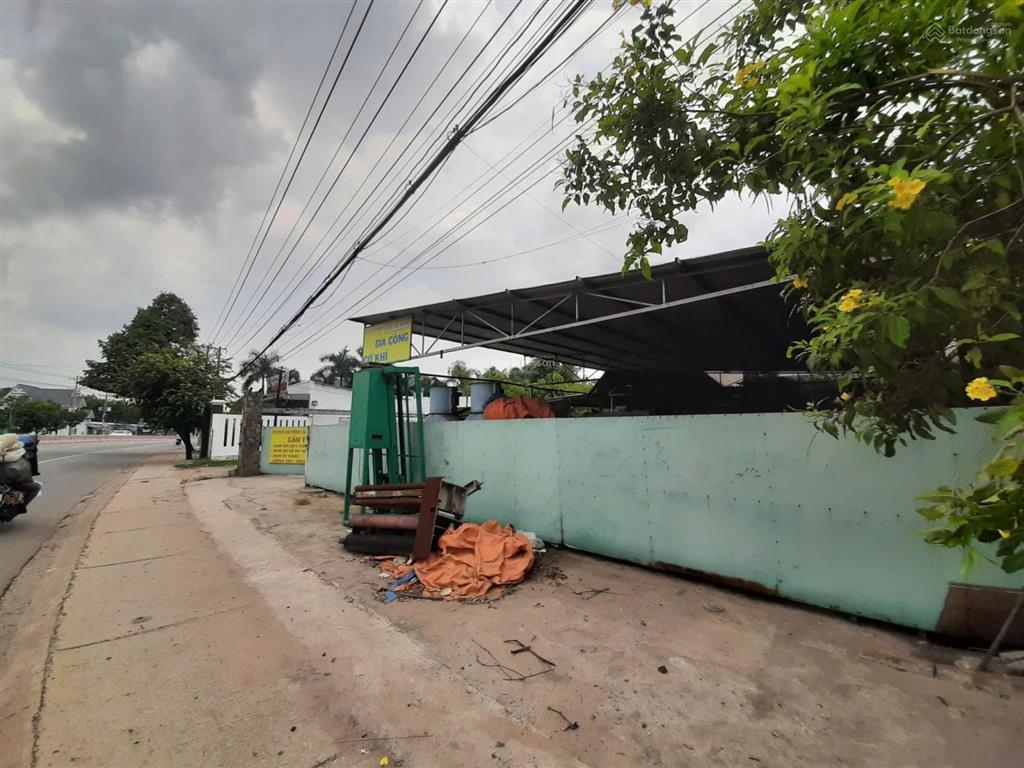 Dt 1905m2, ngang 20m 18 triệu/m2 đang cho thuê 50 triệu/tháng đang là xưởng sản xuất đồ gỗ