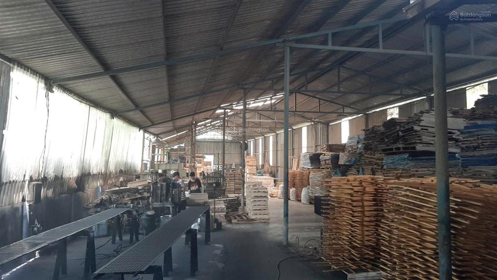 Dt 1905m2, ngang 20m 18 triệu/m2 đang cho thuê 50 triệu/tháng đang là xưởng sản xuất đồ gỗ